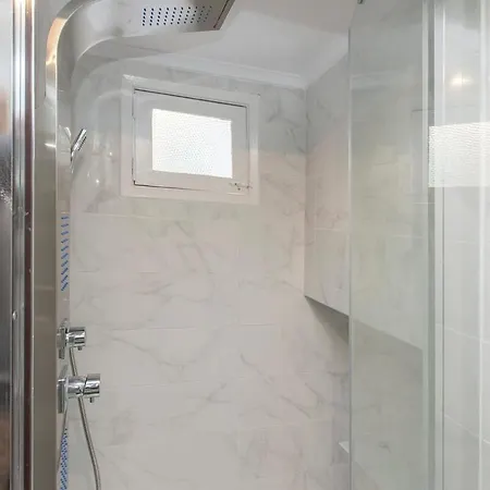 Principe Real, 1br 1ba, Private Terrace, Calm