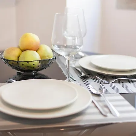 Appartamento Principe Real, 1br 1ba, Private Terrace, Calm Lisbona