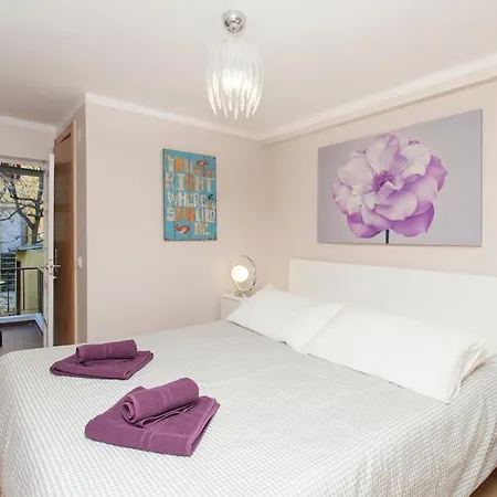 Principe Real, 1br 1ba, Private Terrace, Calm Lizbona